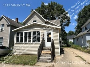 Building Photo - 1117 Sibley St NW