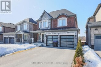 Building Photo - 279 Chelsea Crescent