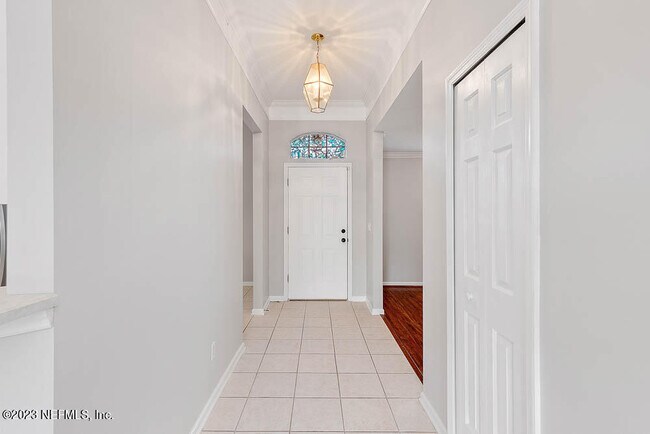 Building Photo - 11498 Chase Meadows Dr S