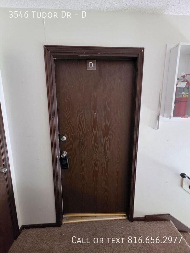 Foto del edificio - 3546 Tudor Dr
