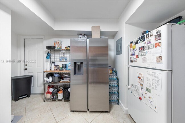 Foto del edificio - 9971 W Bay Harbor Dr