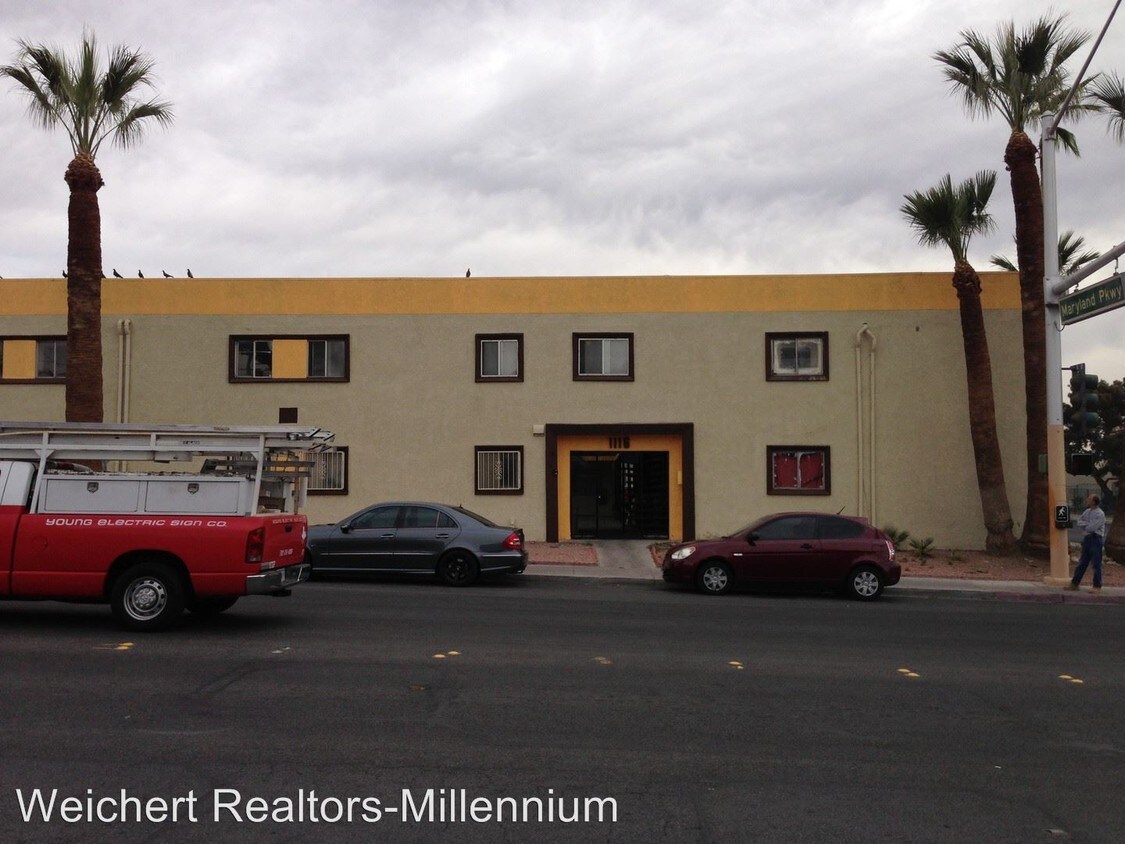 Primary Photo - 1 br, 1 bath Apartment - 1116 E.Ogden Ave #14
