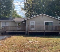 Building Photo - 2514 St Mary Dr