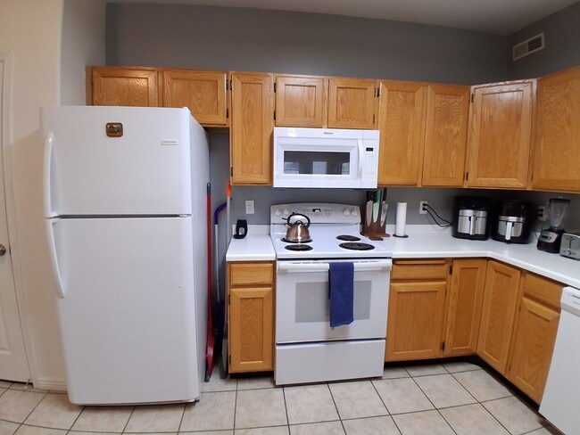 Building Photo - 509 Belmont Pl