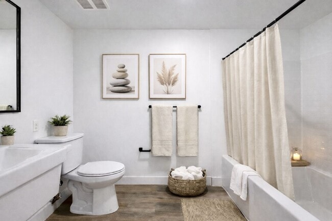 Interior Photo - Casa De Milagro