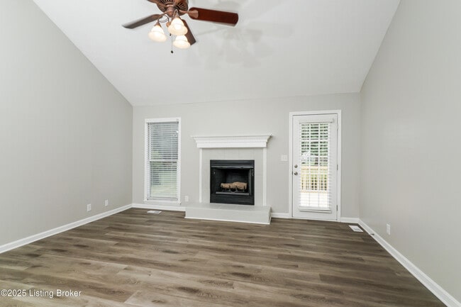 Foto del edificio - 10714 English Oak Ct