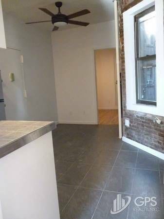 Primary Photo - 170 Delancey St