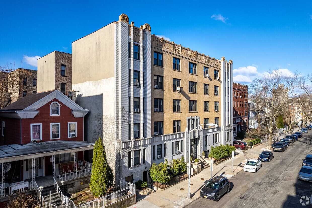 333 Fairmount Ave, Jersey City, NJ 07306 Apartments in Jersey City