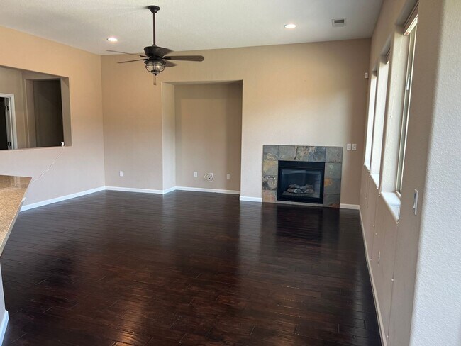 Building Photo - Located in the Gated community of the Vine...