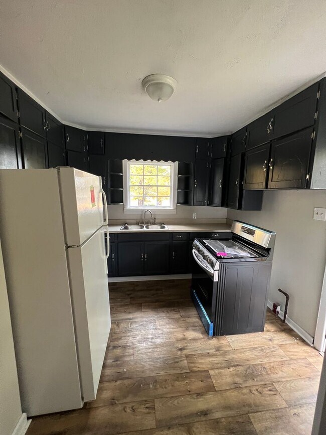 Foto del edificio - 3751 Sunrise Ave NW