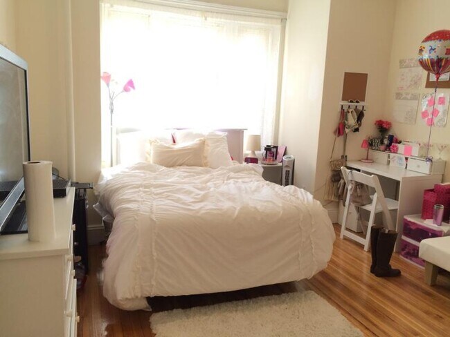 Foto del edificio - 2 BED IN FENWAY