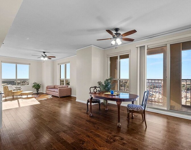 Foto principal - 1 Towers Park Ln