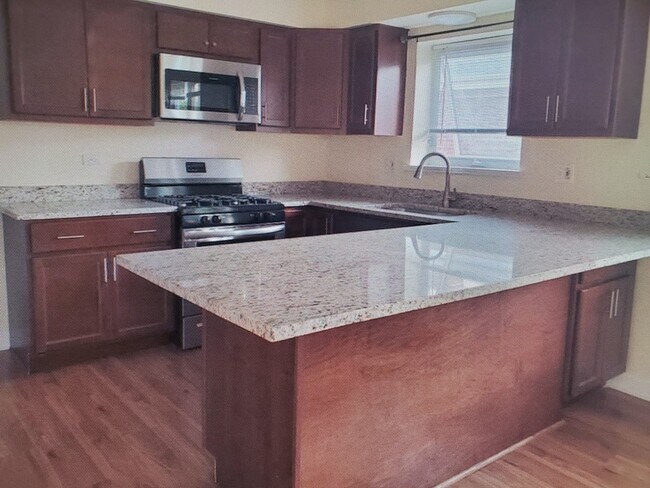 Building Photo - 8147 Enger Ln
