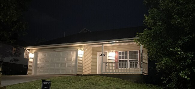 Photo - 1304 Goldleaf St House