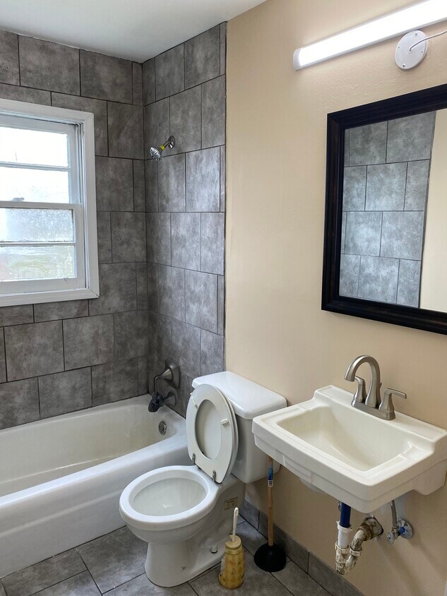 266 moughon st Unit 266B, macon, GA 31201 Apartments 266 moughon st