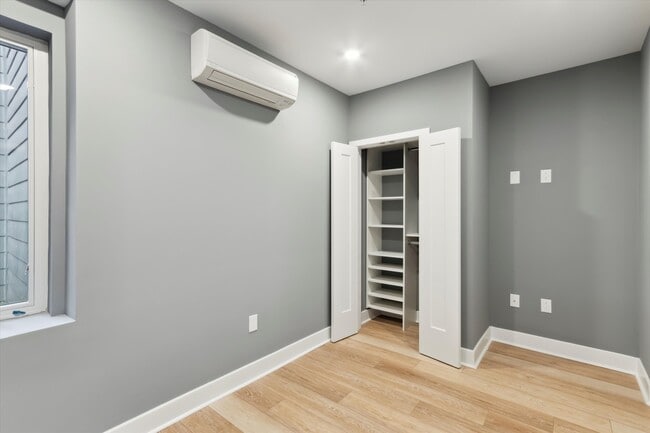 Foto del edificio - 1615 Poplar St