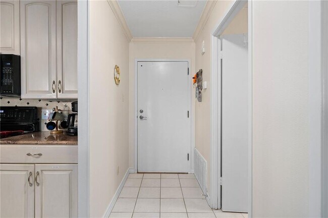 Foto del edificio - 1400 Ocean Dr