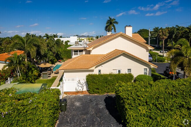 1060 S Ocean Blvd. - 1060 S Ocean Blvd