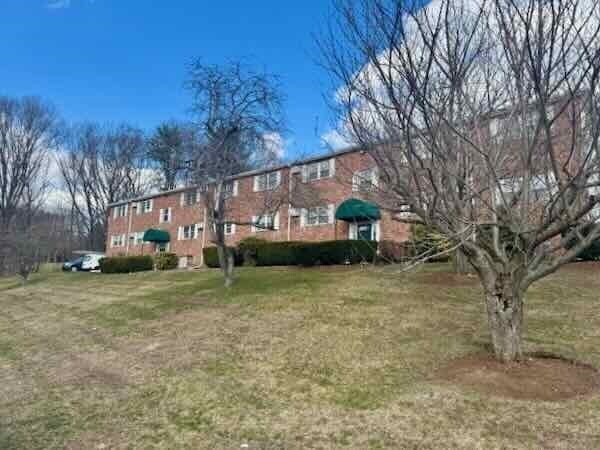 Primary Photo - 158 Boston Post Rd E