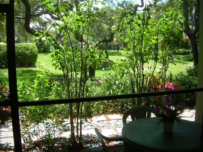 Foto del edificio - 130 NW 70th St