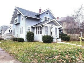 Building Photo - 2702 Leclaire St