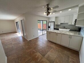 Building Photo - 3216 Spanish Wells Dr