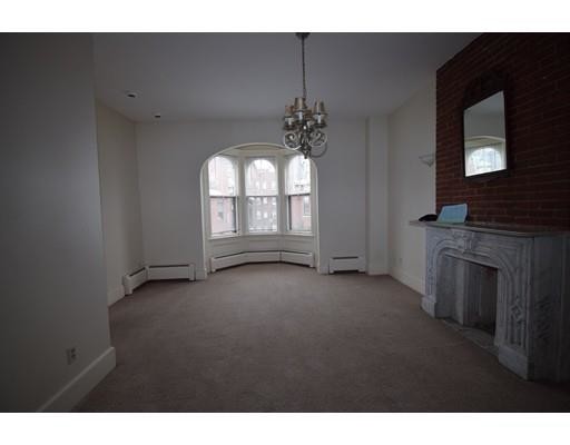 Building Photo - 43 Mattoon St