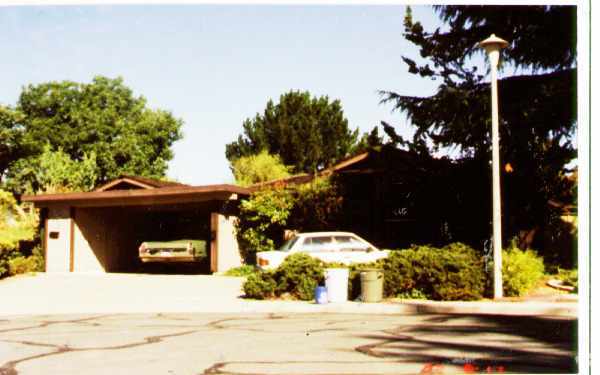 Building Photo - 31-33 Sutters Mill Ct