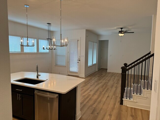 Building Photo - 1508 Rose Willow Wy