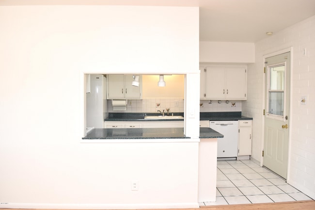 Foto del edificio - 12231 N Cherry Hills Dr W