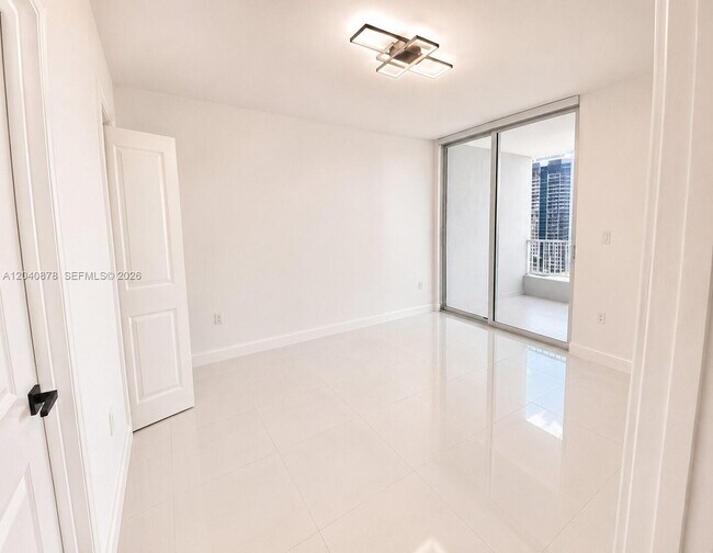 Foto del edificio - 170 SE 14th St