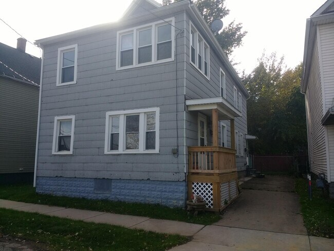 Building Photo - 1310 Wayne St