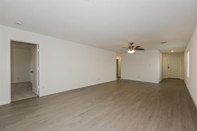 Foto del edificio - 1714 Crossbill St