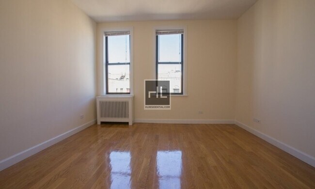Foto del edificio - 628 W 151st St