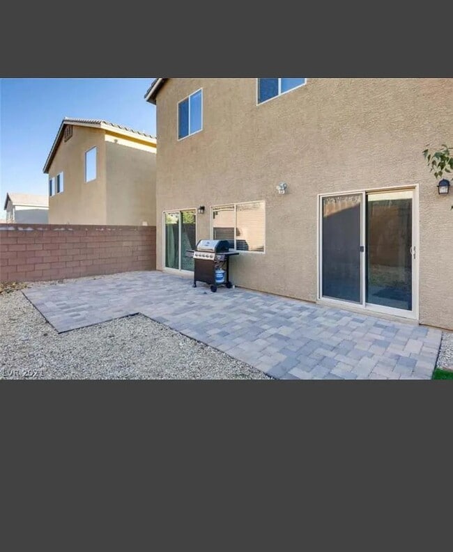 Building Photo - 9242 Wittig Ave