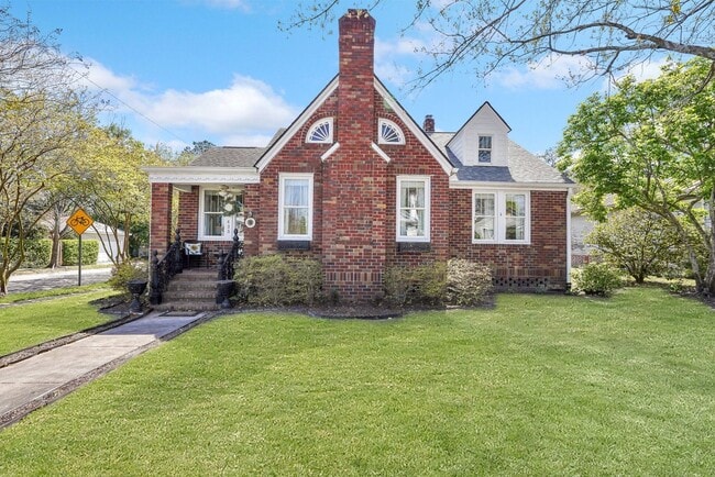 Building Photo - Beautiful Home in Desirable Ardsley Park