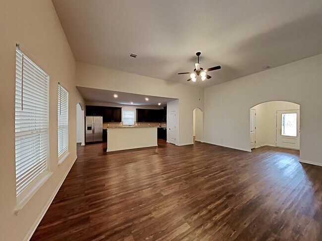 Foto del edificio - 22814 Sylvanus Dr
