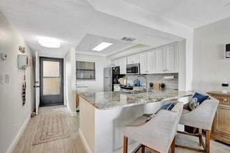 Building Photo - 9400 S Ocean Dr