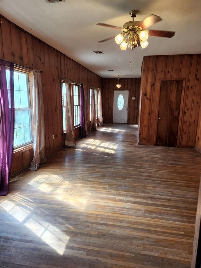 Building Photo - Gorgeous home for rent!