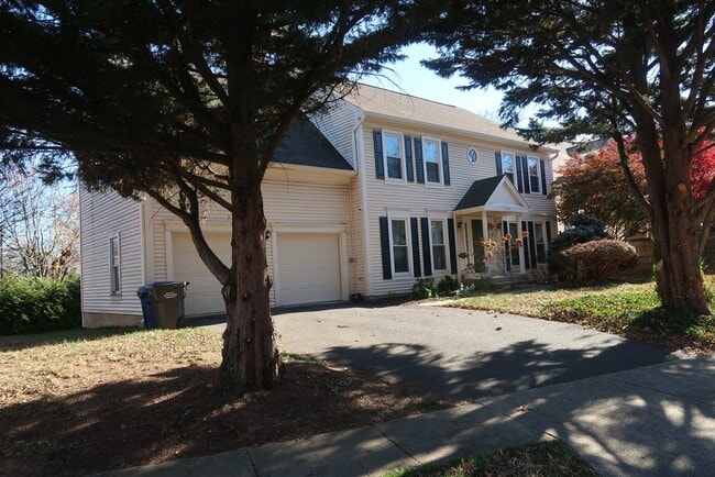 Foto del edificio - 4501 Deane Ct