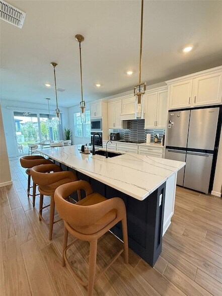 Foto del edificio - 3158 Voyager Ave