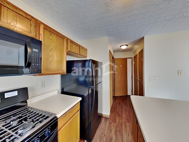 Foto del edificio - 3581 High Creek Dr