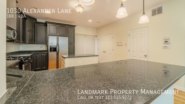 Building Photo - 1030 Alexander Ln