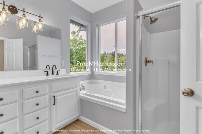 Foto del edificio - Wonderful Three Bedroom Home In West Linn!...