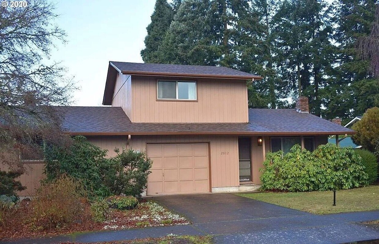 Building Photo - 2792wi