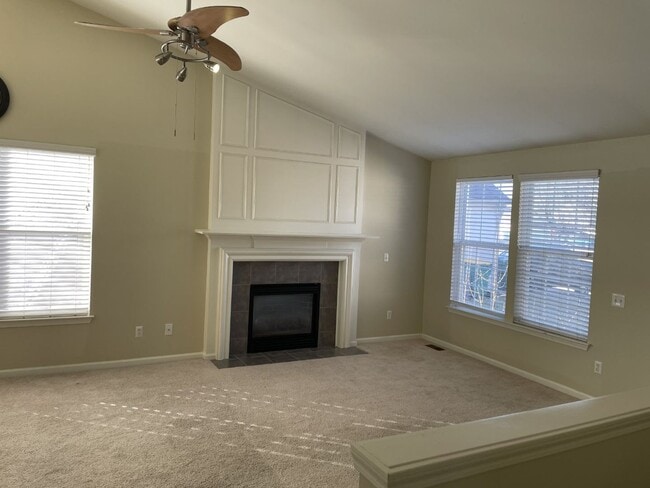 Building Photo - Charming 3-Bedroom, 2-Bathroom Home with a...