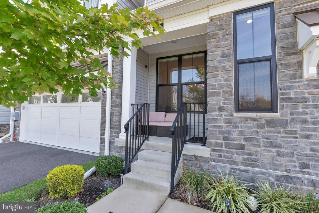 Primary Photo - 29 Beachwood Dr