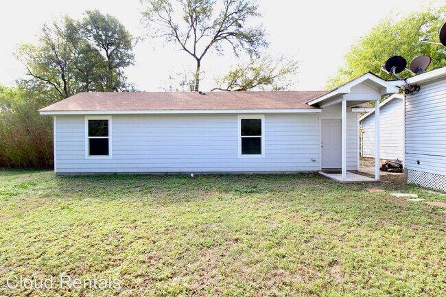 Building Photo - 1 br, 1 bath House - 201 S. Mitchell