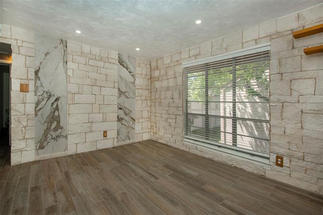 Foto del edificio - 10578 High Hollows Dr