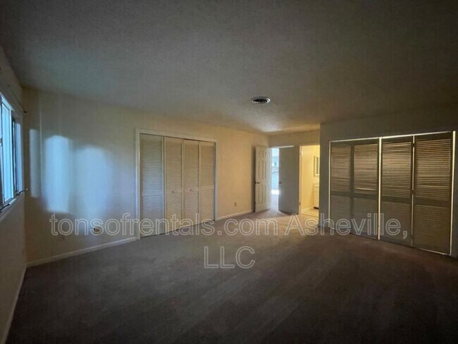 Foto del edificio - 181 N Britton Creek Ct